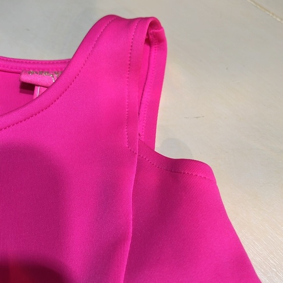 LILLY PULITZER CHILDS Vibrant hot pink dress perfect condition 4-5 - Picture 3 of 5